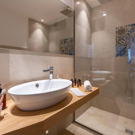 Aparthotel Iancu Charme